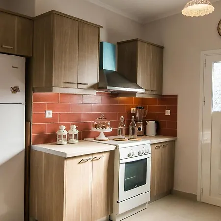 Yakinthi * 아모우디