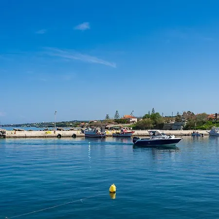 Hébergement de vacances Yakinthi *