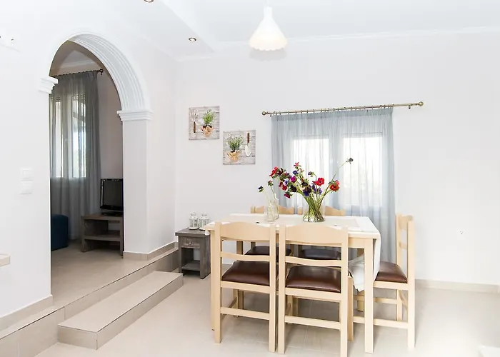 Ferienhaus Yakinthi *